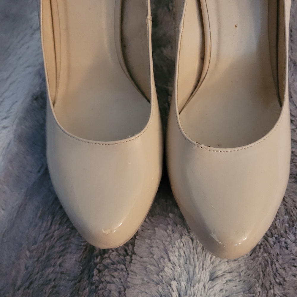 Call It Spring nude heels size 9 - Picture 6 of 8
